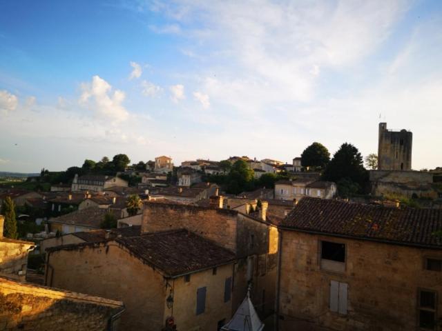 Вилла L Escale Des Vignes Gite Proche Saint Emilion Chateau Beynat Экстерьер фото